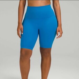 Lululemon Align Super-High-Rise Short 10" Size 4 in Poolside